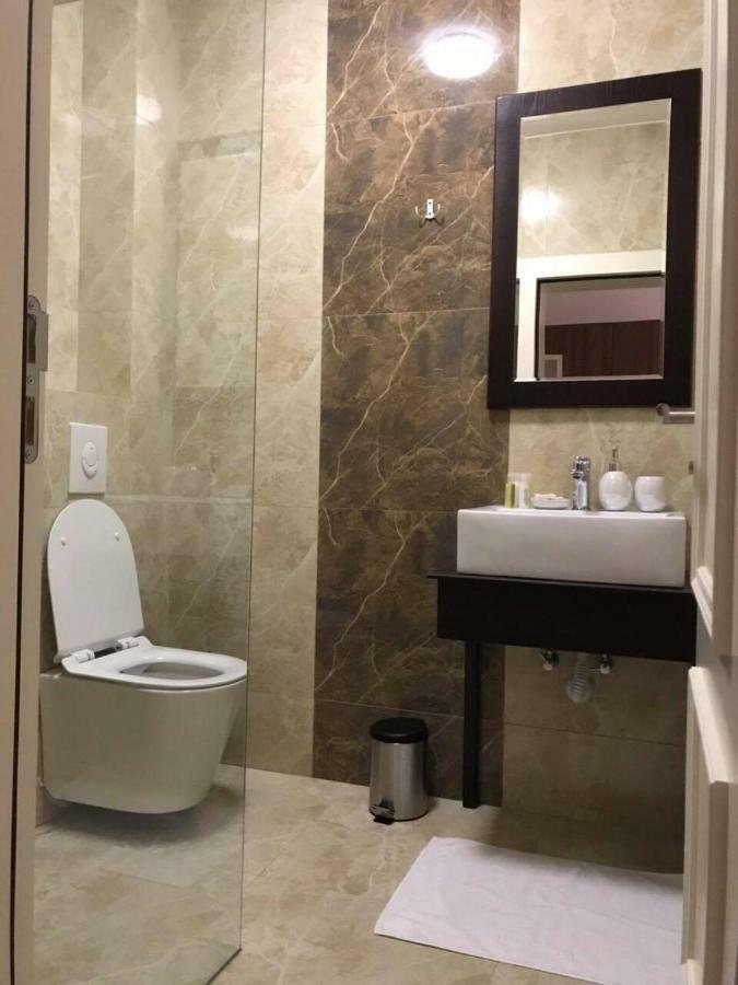 Hotel Dardani Kosovska Mitrovica Exterior photo